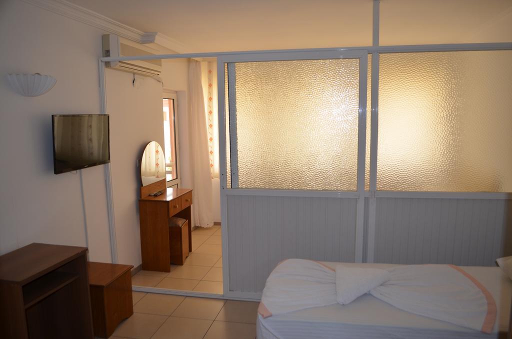 Hotel Prens Yildiz Аявали Екстериор снимка