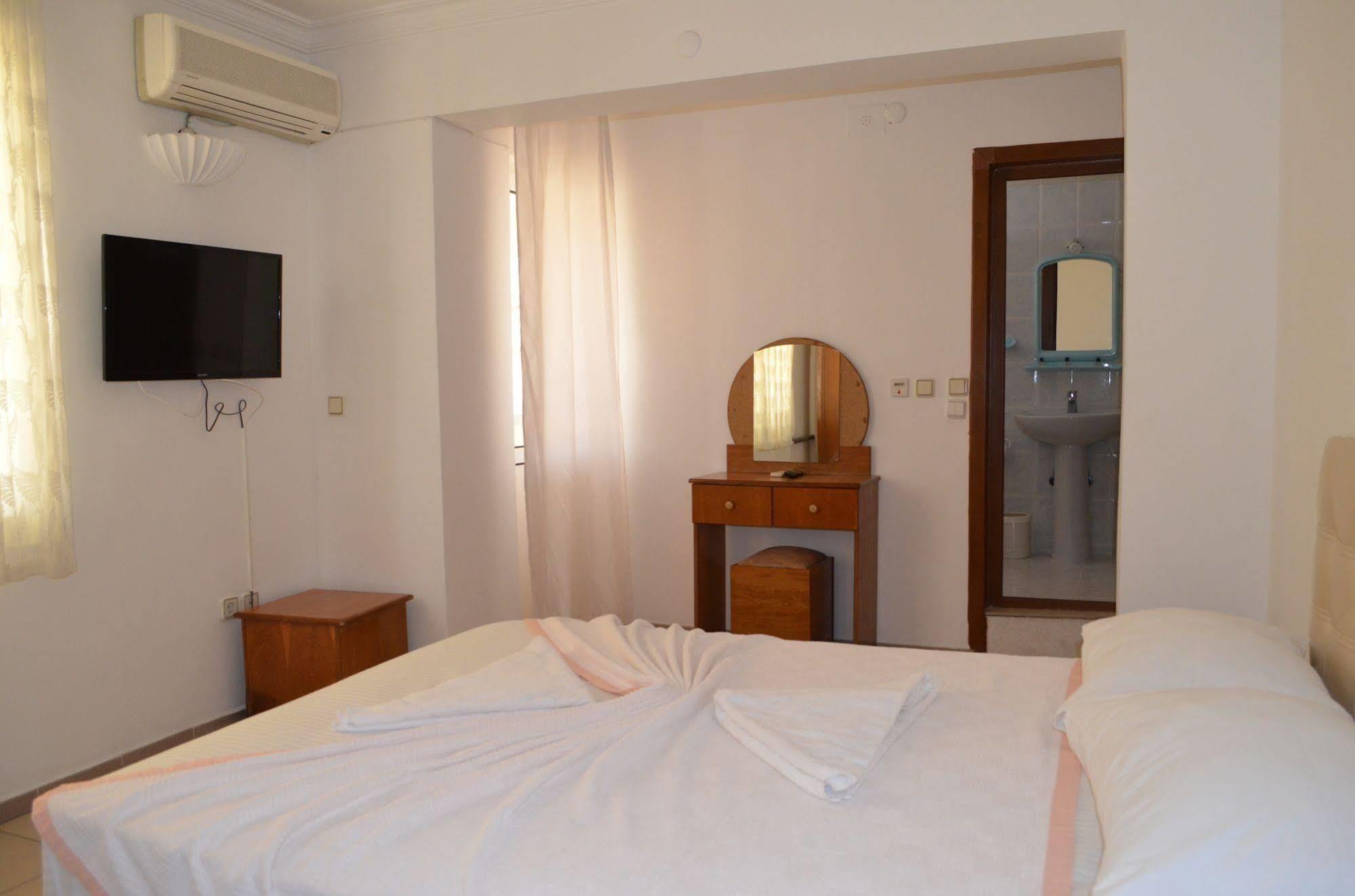 Hotel Prens Yildiz Аявали Екстериор снимка