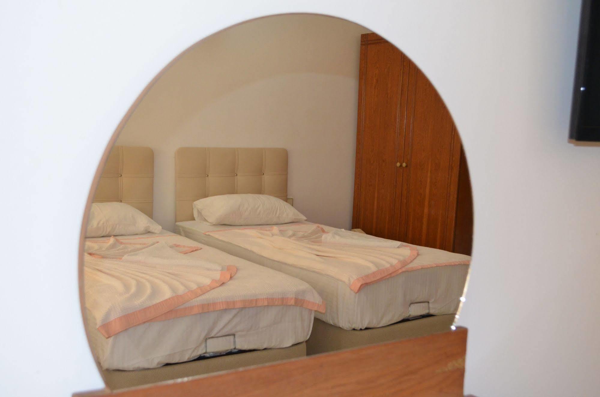 Hotel Prens Yildiz Аявали Екстериор снимка